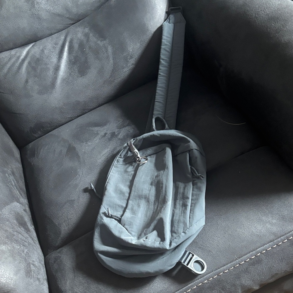 Uniqlo Charcoal Men's Belt Bag